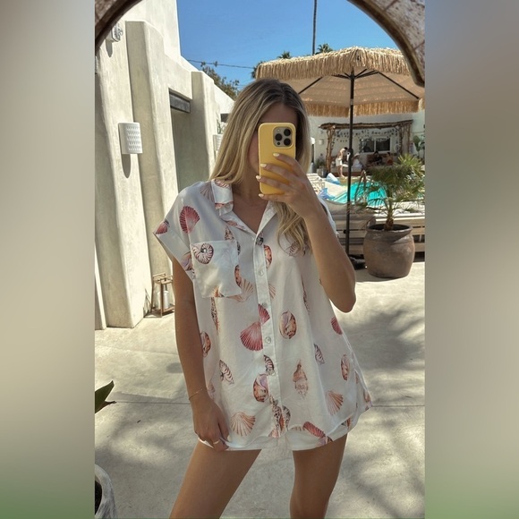 SHOW ME YOUR MUMU Day Dream PJ Top In White Shell Luxe Satin - Picture 2 of 6